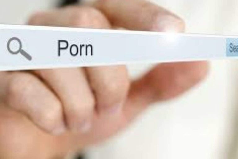 UP Police surveillera vos recherches de porno dans l’historique d’Internet.  Réduira-t-il les crimes contre les femmes ?