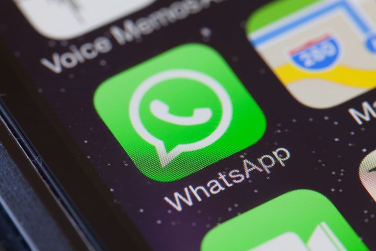 Ostrzeżenie o oszustwie WhatsApp jak oszuści udają prawdziwy kontakt i włamują się do Twojego telefonu
