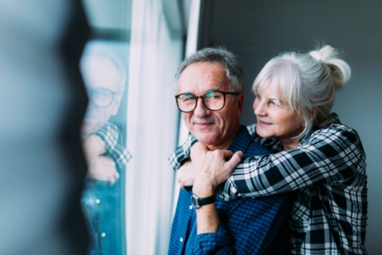 Sites de connexion seniors – Guide complet des meilleures plateformes